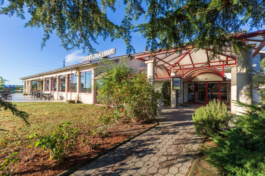 Aliotel Cazeres-sur-l'Adour Luaran gambar